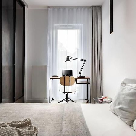 Deluxe Apartment In City Center, Steam Park كراكوفيا المظهر الخارجي الصورة