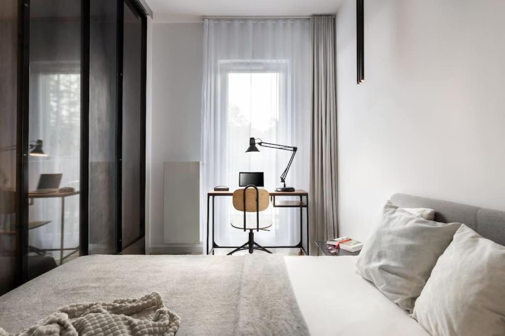 Deluxe Apartment In City Center, Steam Park كراكوفيا المظهر الخارجي الصورة